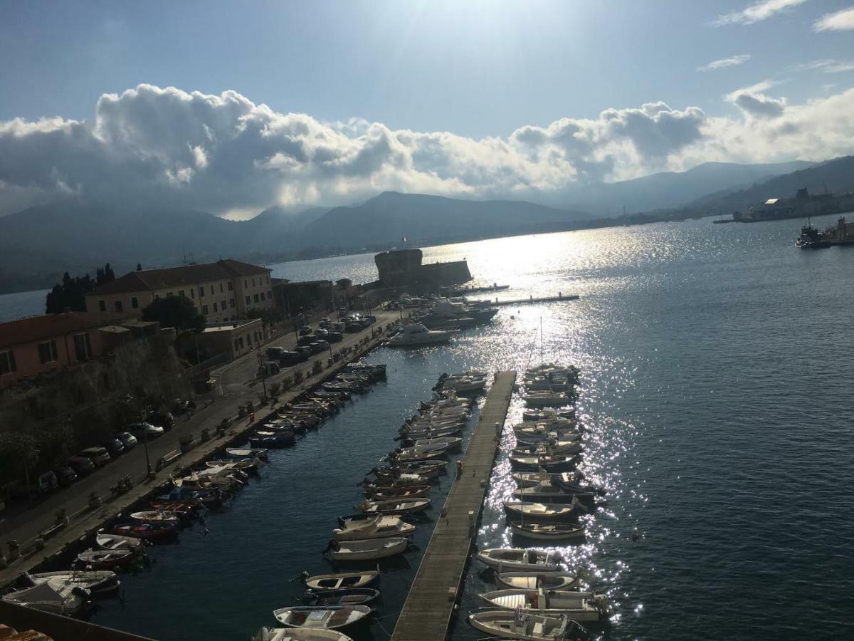 Le Stanze Sul Mare Hotel Портоферайо Екстериор снимка